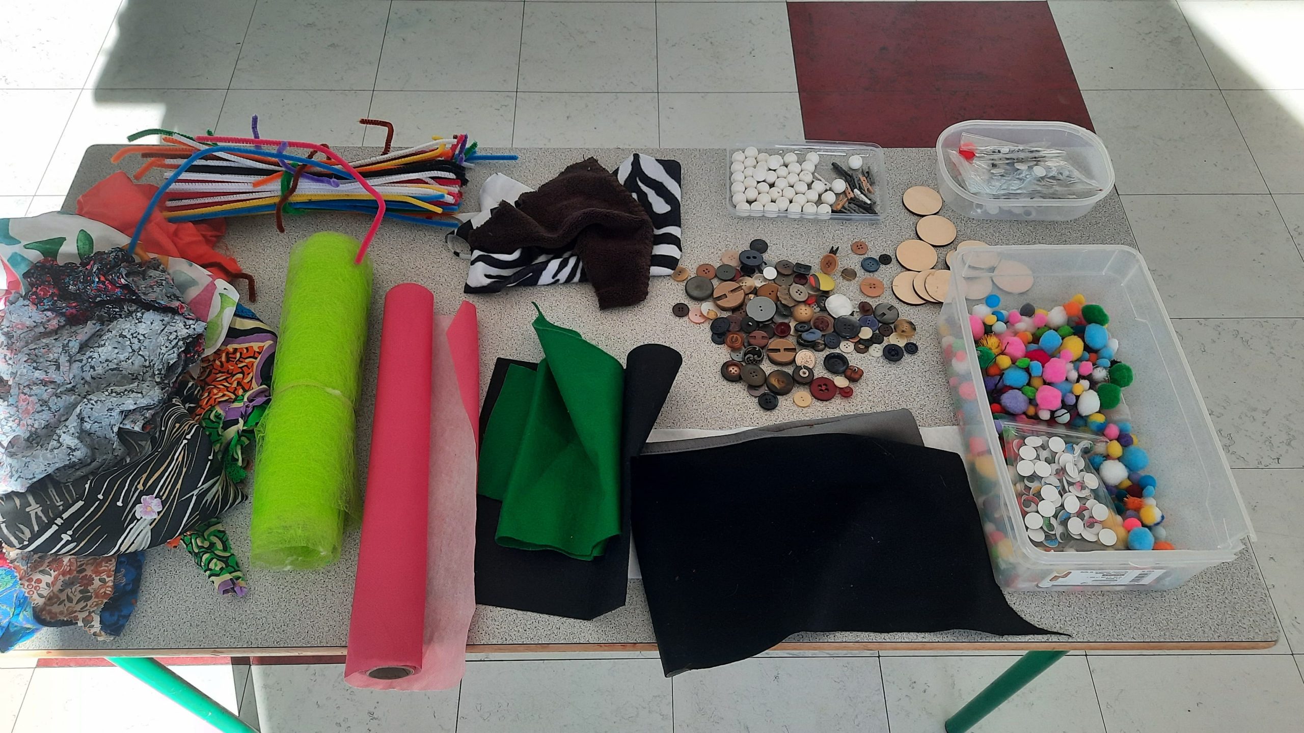 preparation-atelier- marionnette chaussette